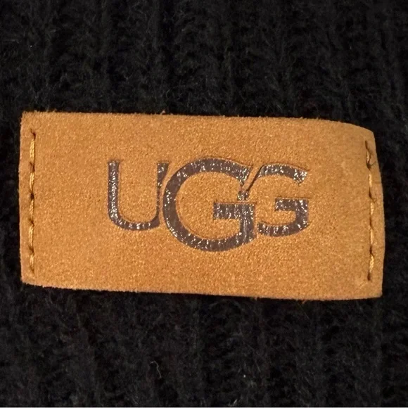 UGG Unisex Black Ribbed Aiken Beanie with Tan Logo